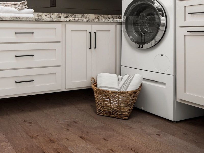 kitchen with hardwood floor from Fallon Enterprises in Mooresville, NC