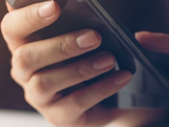 Using cellphone from Fallon Enterprises Inc In Mooresville